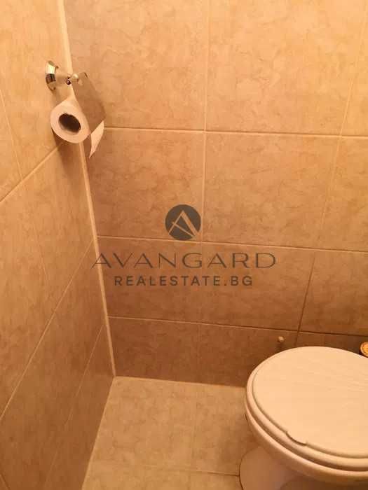 Продава се Четиристаен апартамент в Пловдив, Изгрев - 82 кв.м за 1037 €/кв.м - Снимка #7