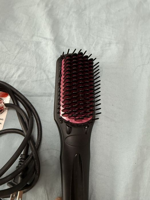 Известната четка miro pure за изправяне на косата