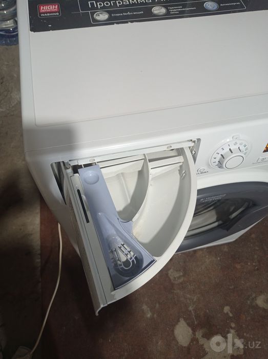Стиральная машина Hotpoint Ariston 6 кг