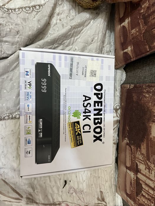 Продам 4К тюнер openbox