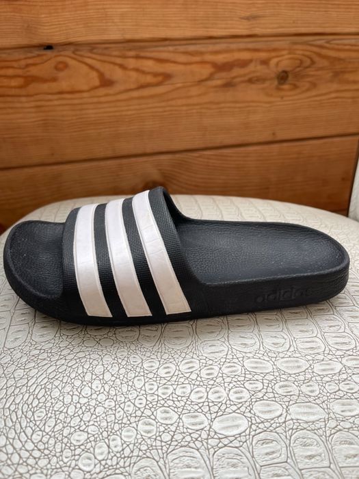Продаются шлепки Adidas 33/34 размер