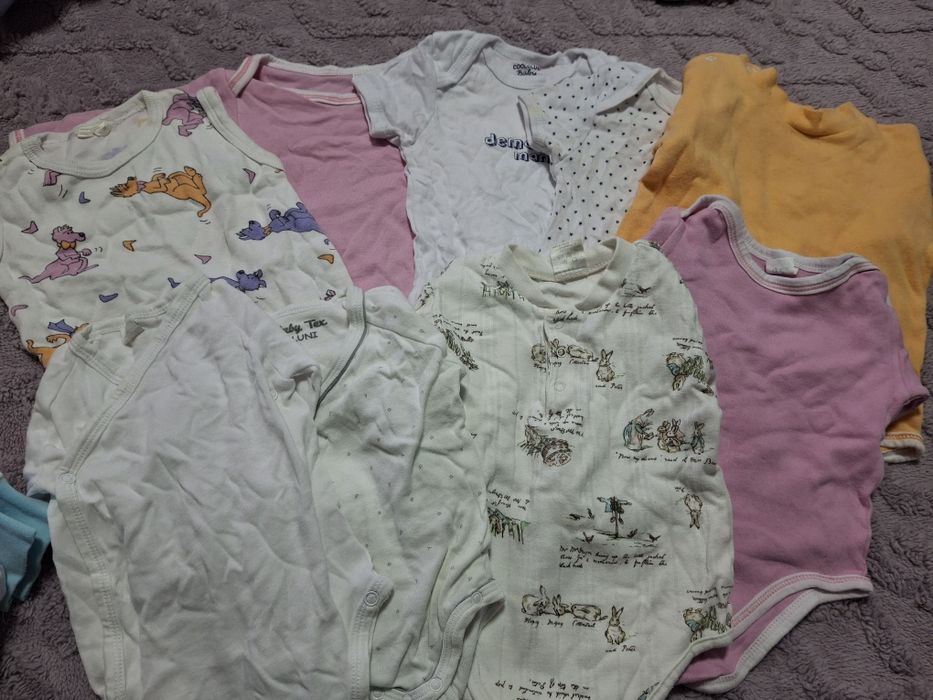 Hăinuțe bebeluși mai multe mărimi stare foarte bună