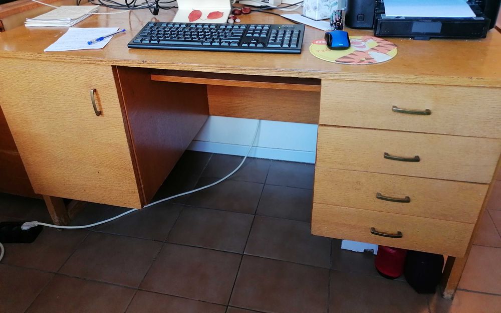 Бюро за учене и работа