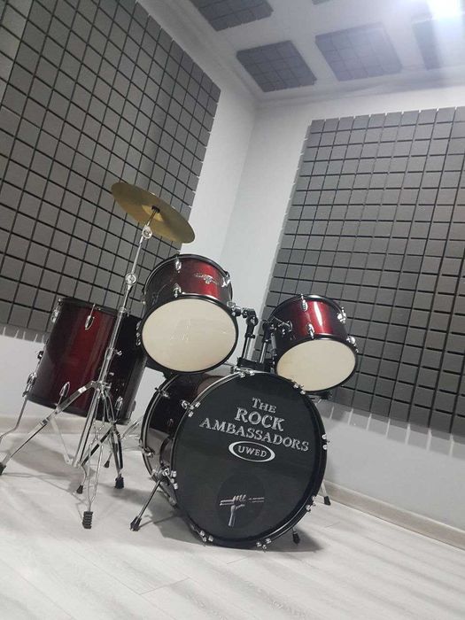 Студийный акустический поролон (шумоизоляция, шумоподавление)