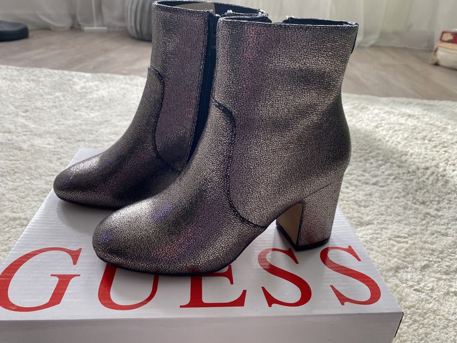 Botine Guess marimea 35, noi