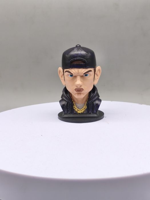 Фигурки на 2pac и Snoop Dogg в различни цветове и размер.