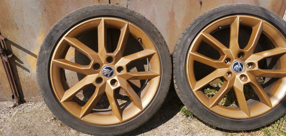 Gemini 18" Goodyear asymetric 6 dot 23 225/40/18