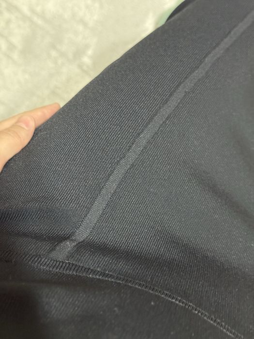 Черная юбка.