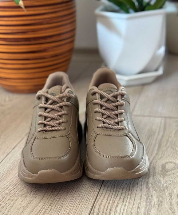 Маратонки кожени  в бяло и кафяво