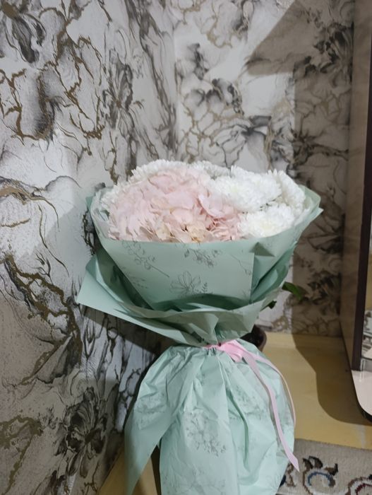 Гүл бар сатылады