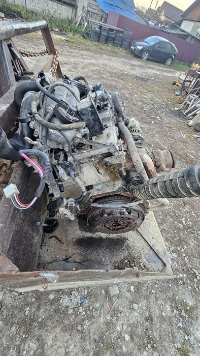 Vând  motor Mercedes Benz sprinter