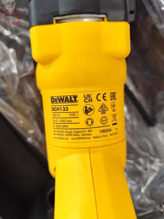 Акумулаторен безчетков перфоратор къртач Девалт DeWALT DCH133 2,6J