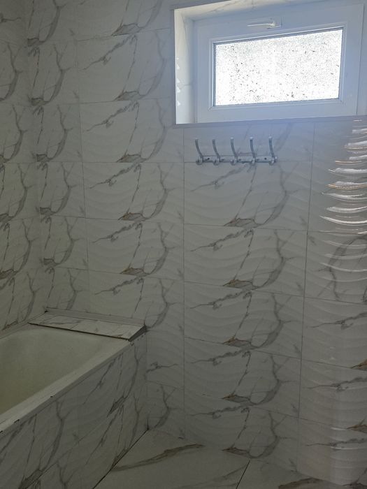 2 хонали гишли дом.  сотилади. 34500$.Микрорайон 3/1