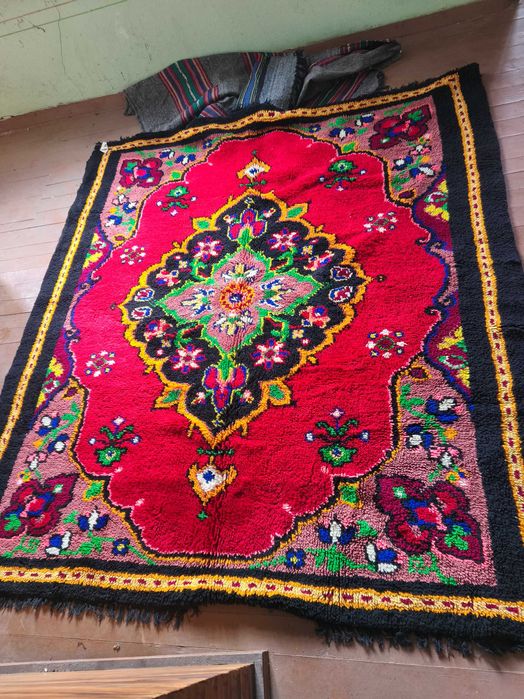 Черги, ръчно тъкани и други НОВИ