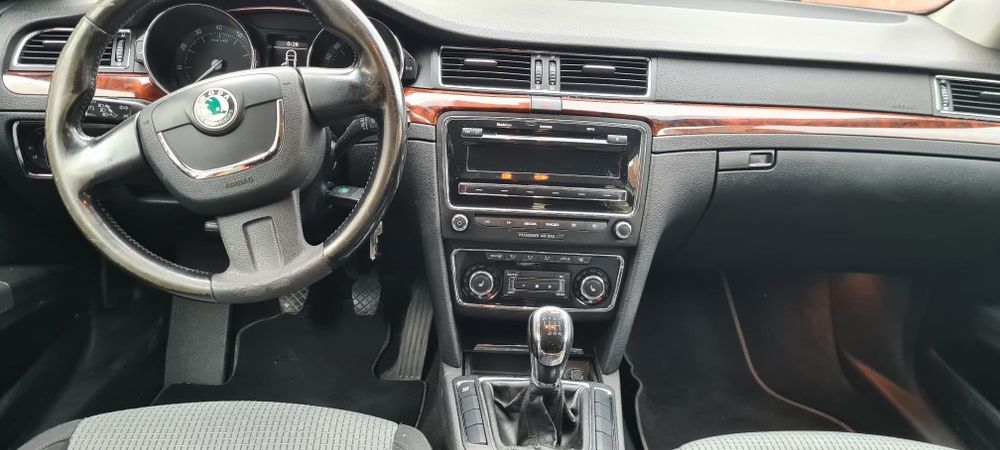 Skoda Superb 1.4 TSI 2009  Gri metalizat  Euro 5