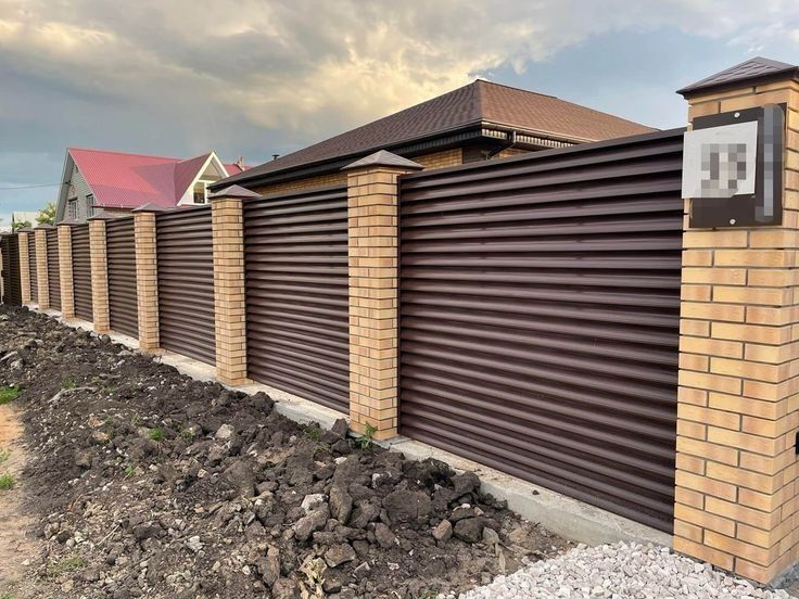 Executam garduri la comanda clientului