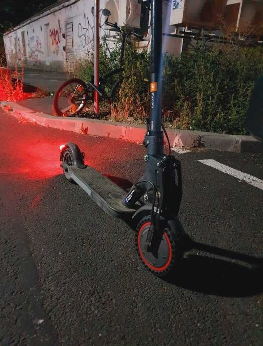 Trotineta electrica Xiaomi Pro 2 25km/h autonomie 40km