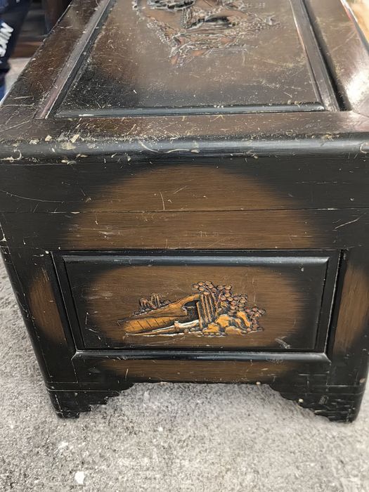 Стар китайски скрин с дърворезба от сандалово дърво