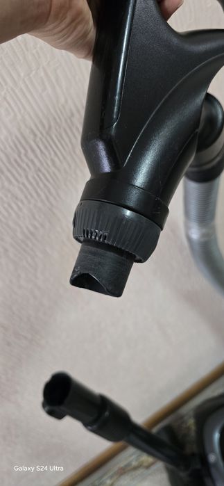 Продам 2 пылесоса самсунга рабочие!