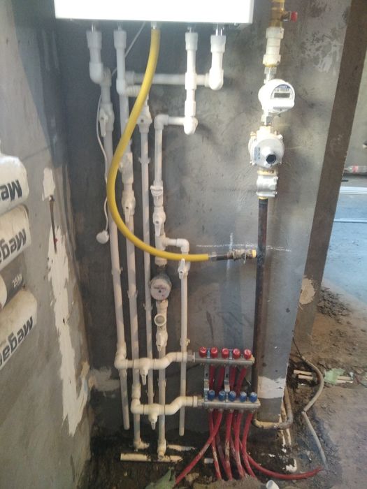 Установка двухконтурного котла и подключение,,проведение тёплого пола.