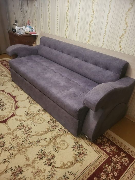 Продам раскладной диван и шкаф
