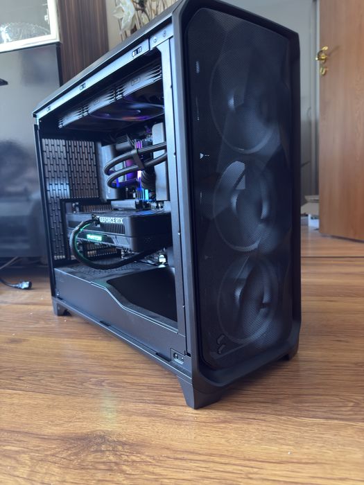 Мощен компютър/ Ultra 9 285K/Водно/128GB/RTX 5090 32GB/2TB SSD