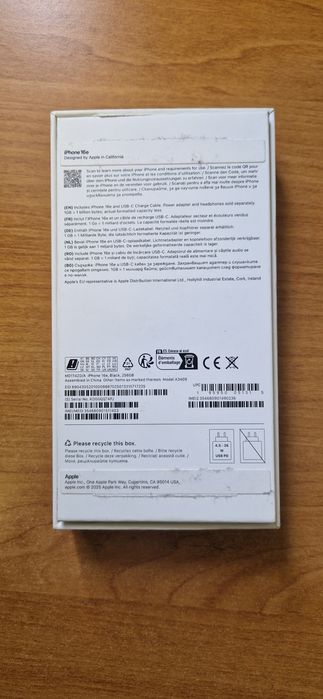 Vând Iphone 16e nou