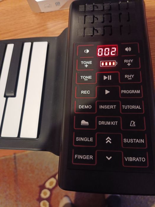 Vând pian flexibil MC Grey