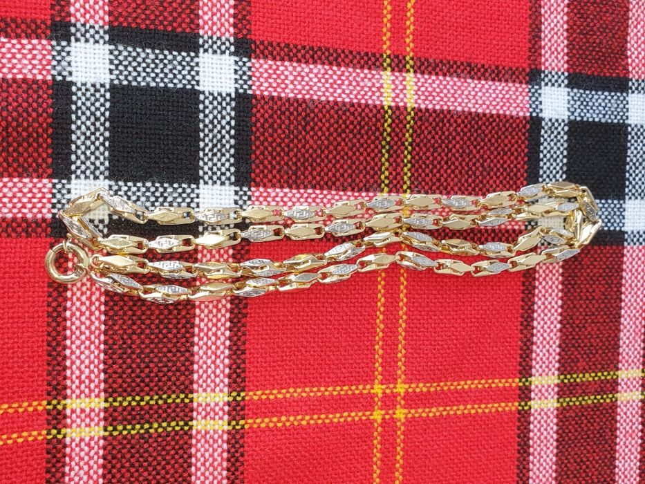 Златен синджир версаче