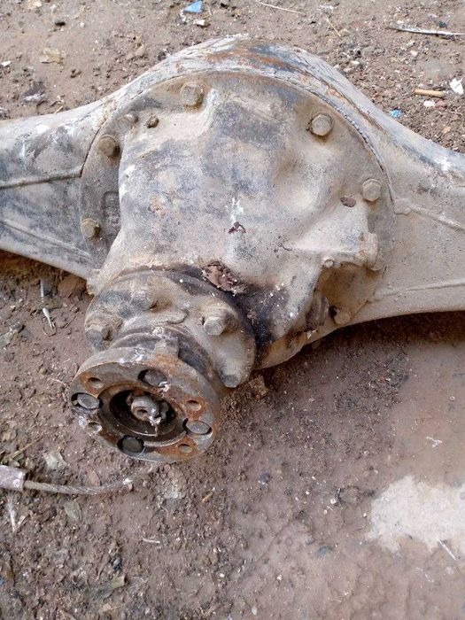 Мост - Исузи (автобус)