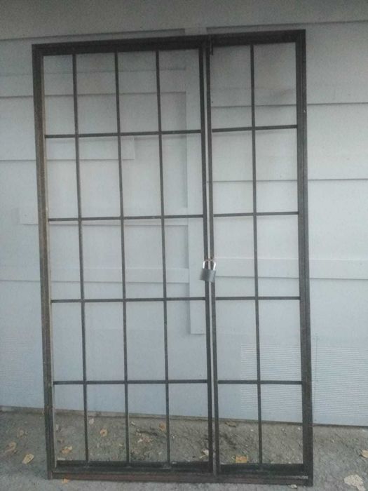 Дверь-решетка , металл