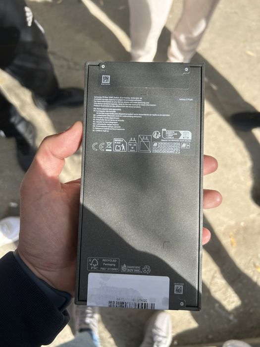 Samsung Galaxy Z Flip8 256gb Sigilat