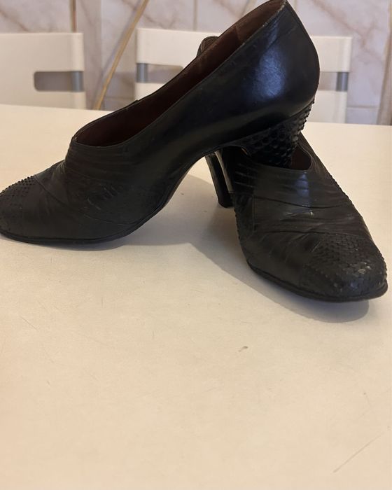 Pantofi vintage de lux din piele de sarpe perioada interbelica