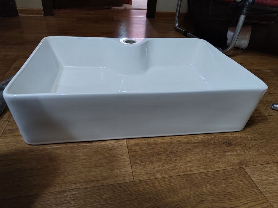 Раковина накладная