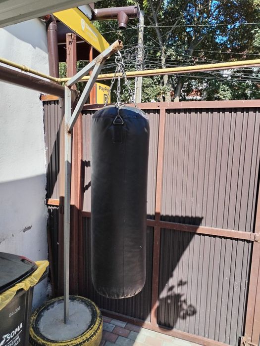 Sac box 35 kg cu tot cu suport