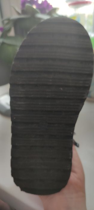 Продам ботинки демисезон