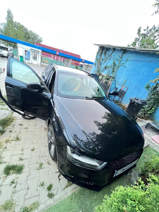 Audi A4 Limuzina