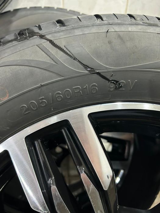 Продам диски с шинами