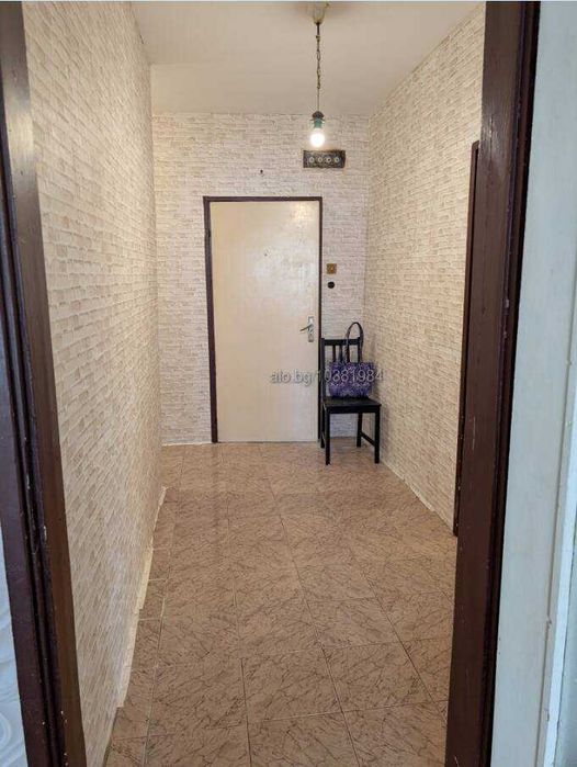 Голям апартамент с гараж