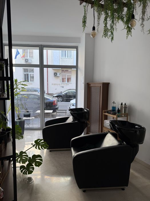 Inchiriem post de lucru barbershop