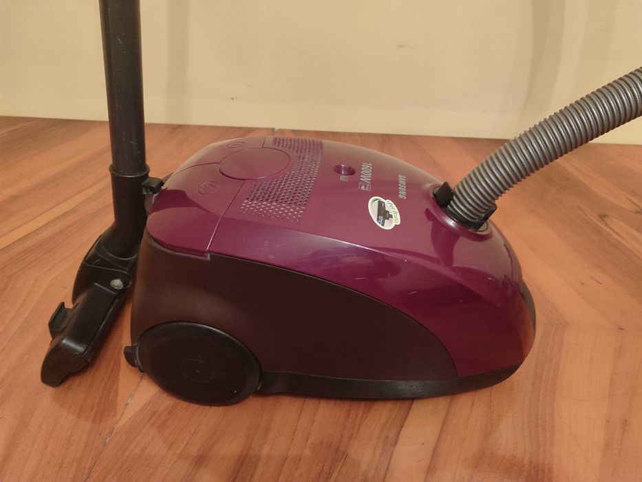 Пылесос SAMSUNG .