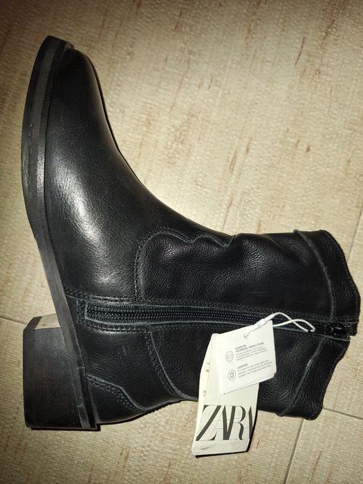 Детски нови кожени боти на Зара