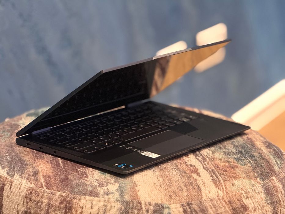 Laptop / Tableta Lenovo Yoga ITL15 ultraportabil