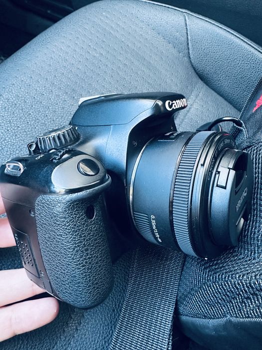 Продам фотоаппарат Canon 550d