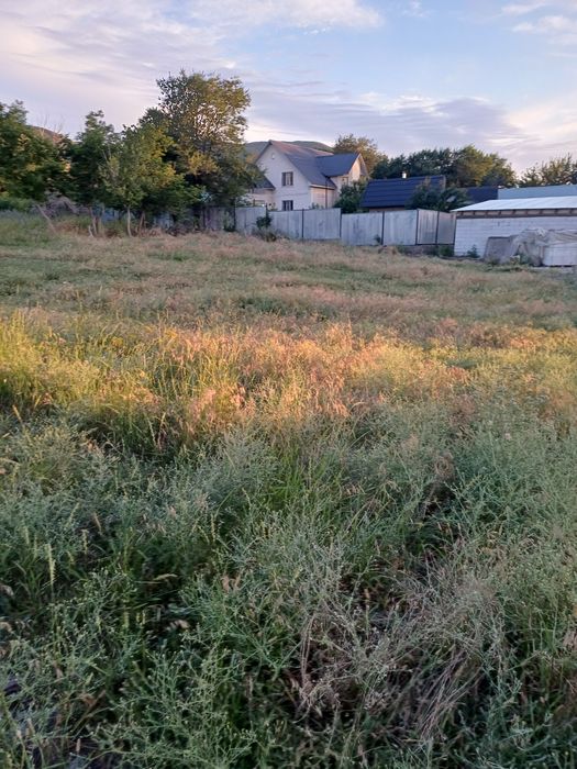продам участки по  8соток ижс делимый