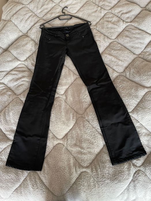 Панталон с плитка талия !