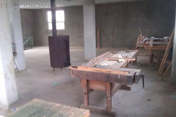 Продава се Промишлена сграда в с. Звездица, Област Варна - 550 кв.м за 264 €/кв.м - Снимка #4