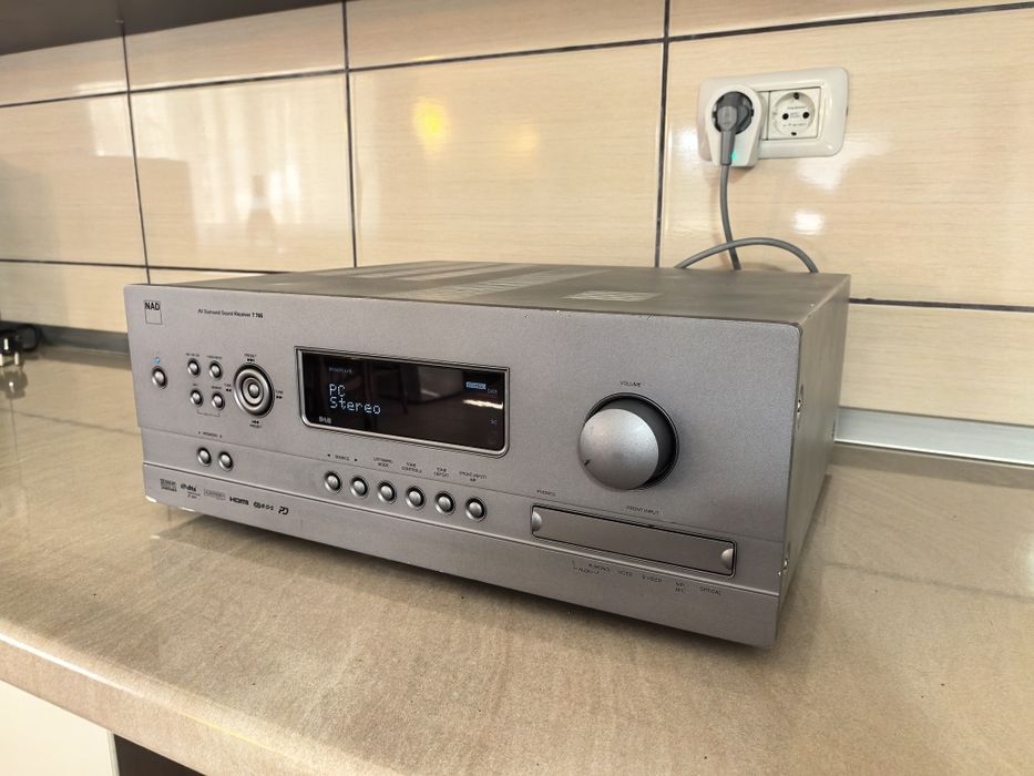 Amplificator NAD T765 statie A/V Sorround Sound Receiver
