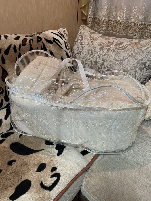 Продам переноску на выписку