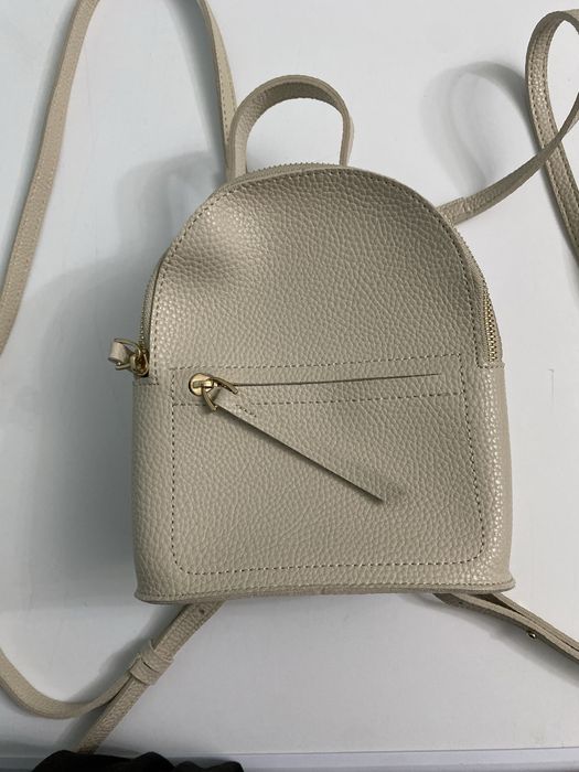 Продам рюкзак мини бежевый Miniso